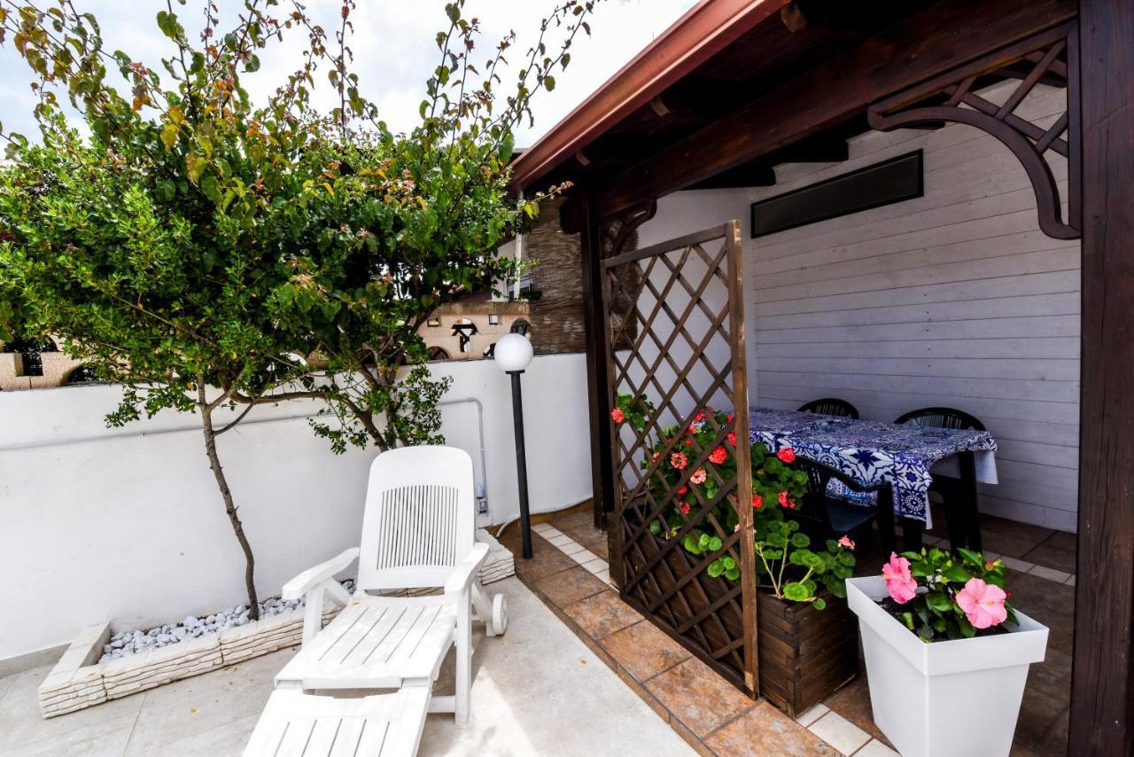 B&B Macchia Mediterranea ซานเปียโตร อิน เบวานญา ภายนอก รูปภาพ